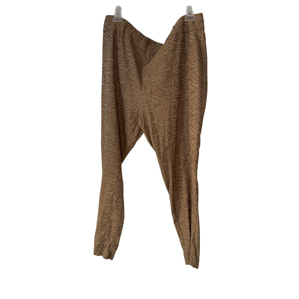 New York & Company Crop Pants Tan Women's XXL Average Zebra pattern